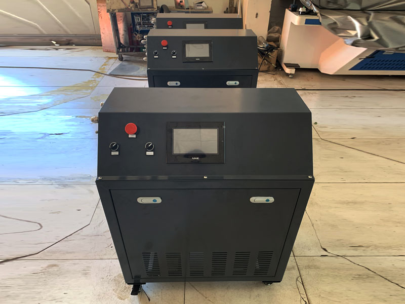 小(xiǎo)型幹冰顆粒(li)機二代